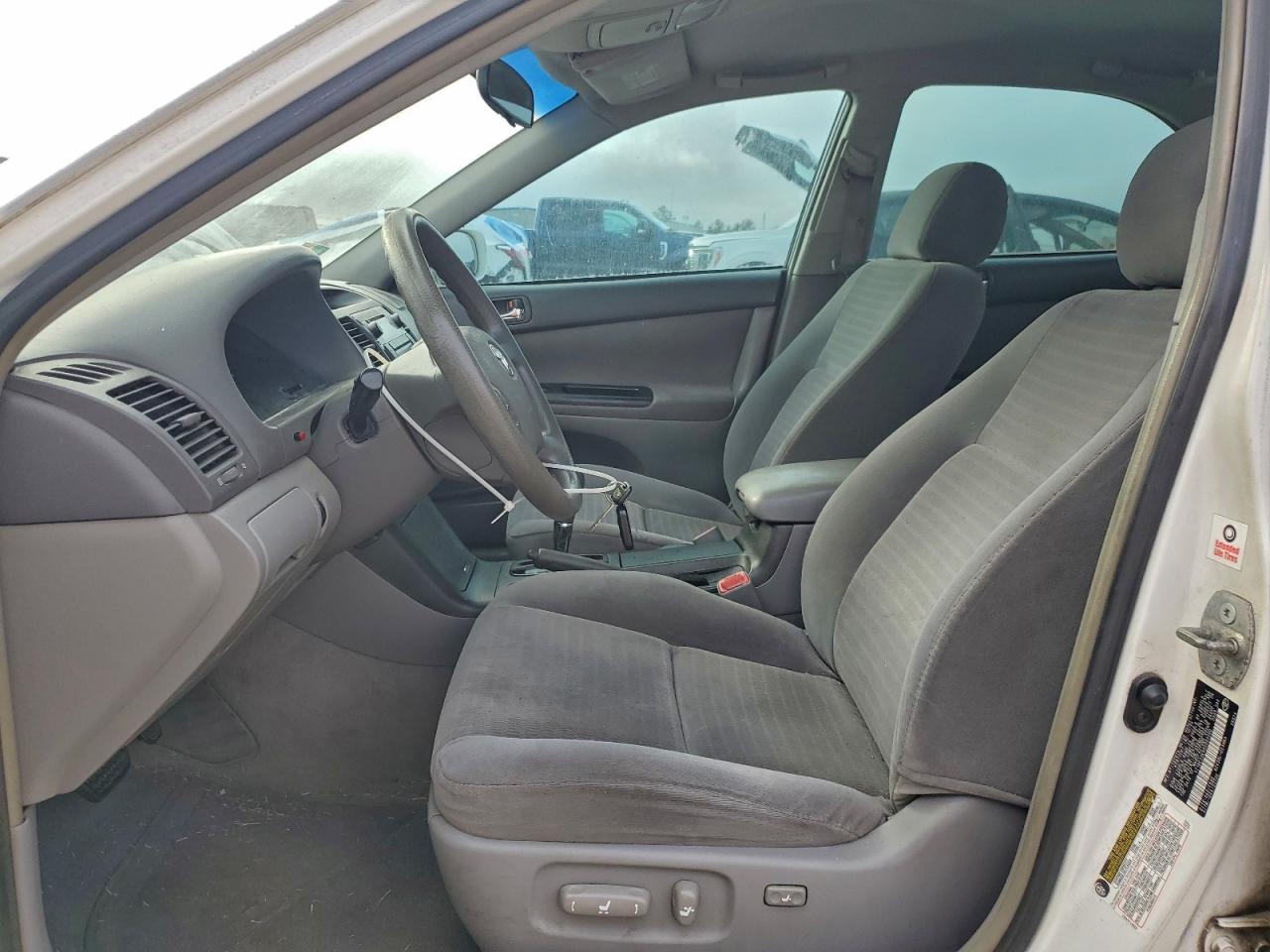 2005 TOYOTA CAMRY LE photo 25