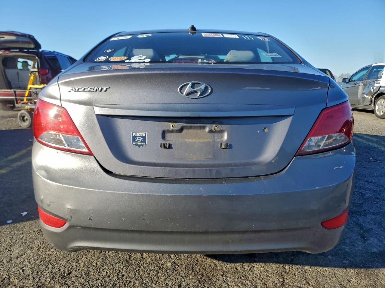 2016 HYUNDAI ACCENT SE photo 6