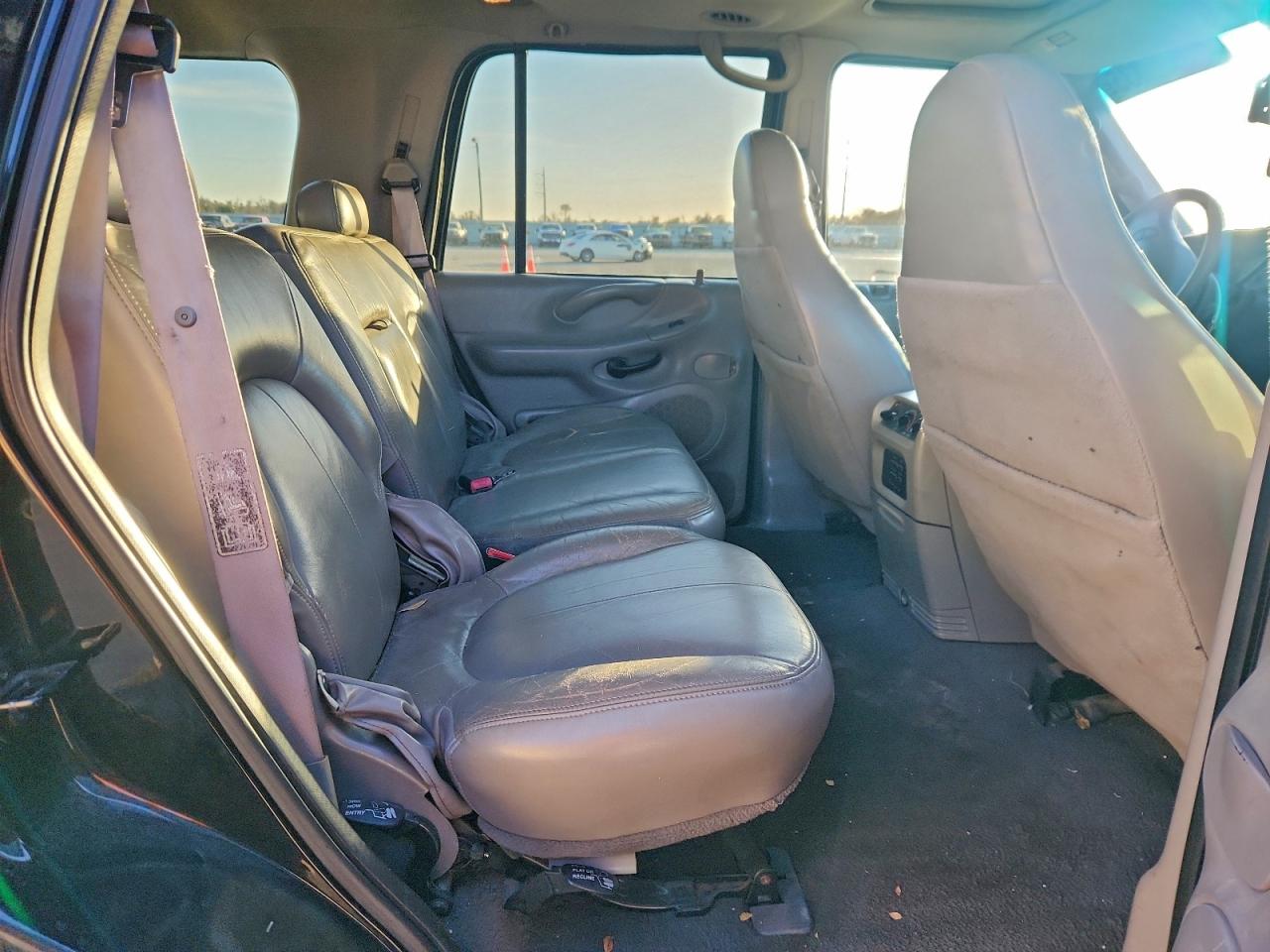 2000 FORD EXPEDITION XLT photo 11