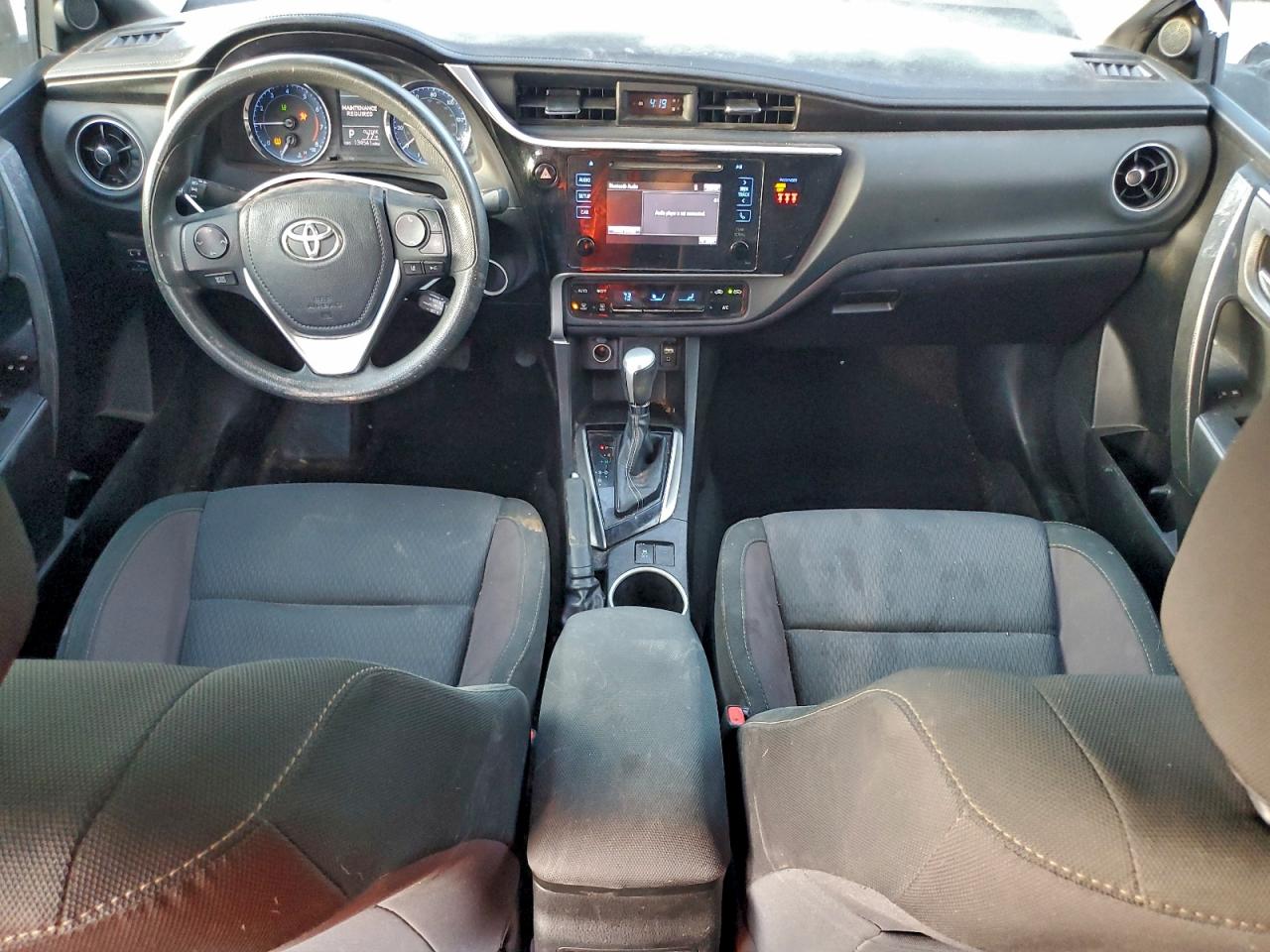 2018 TOYOTA COROLLA photo 8