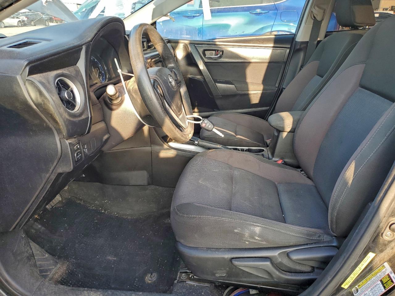 2018 TOYOTA COROLLA photo 7