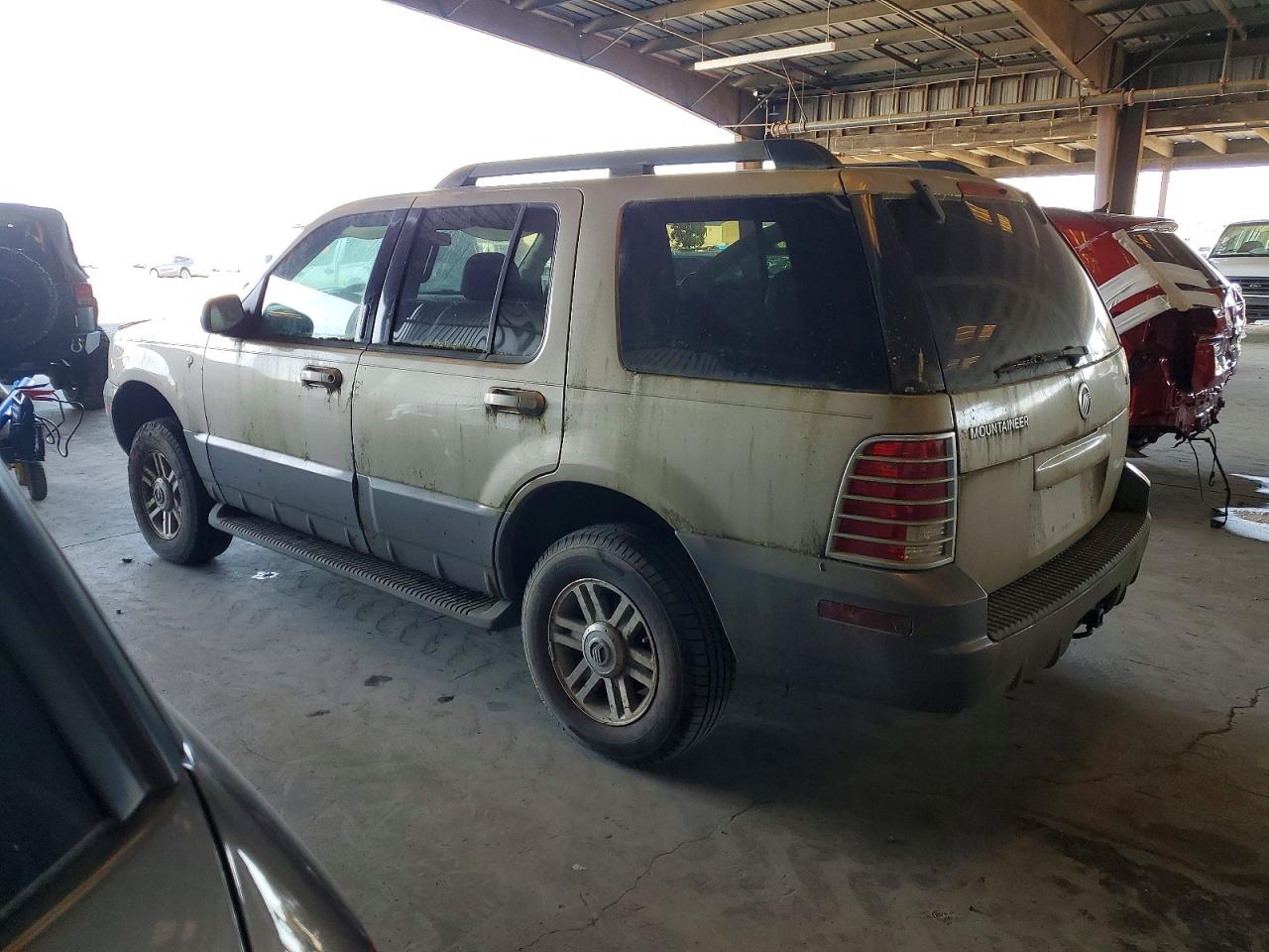 2005 MERCURY MOUNTAINEER photo 2