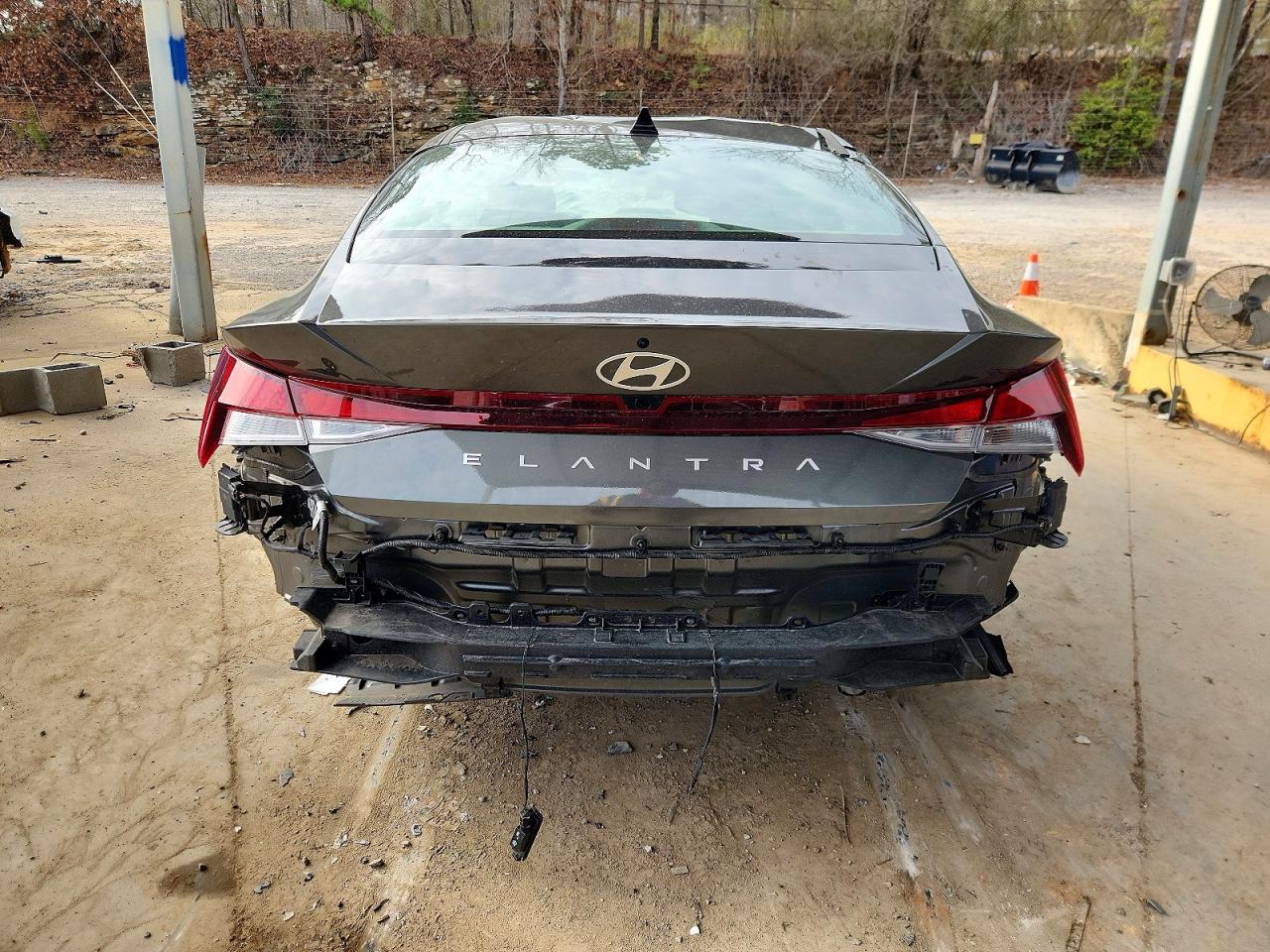 2024 HYUNDAI ELANTRA SEL photo 6