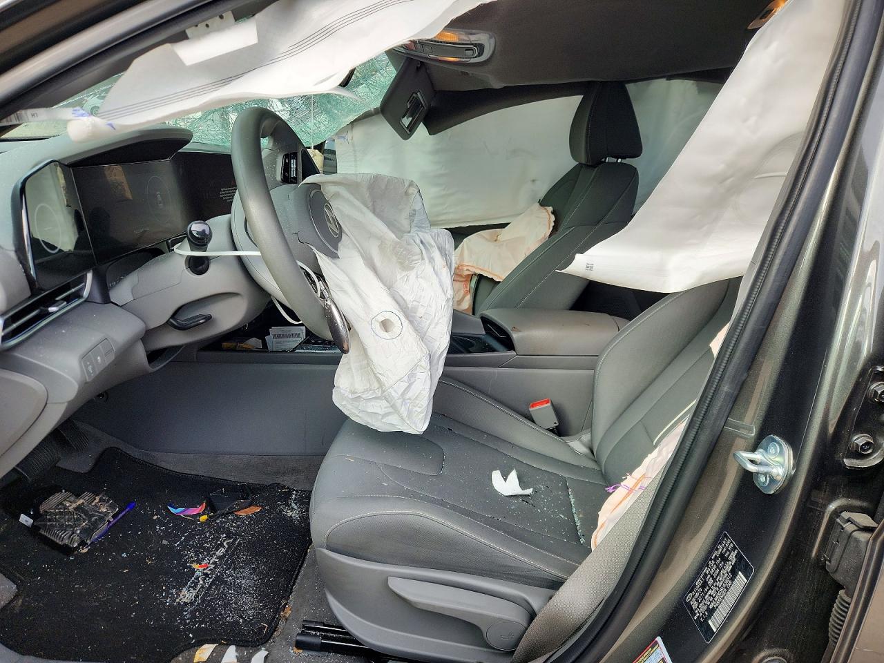 2024 HYUNDAI ELANTRA SEL photo 7