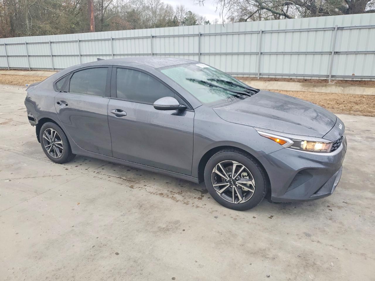 2024 KIA FORTE LXS photo 4