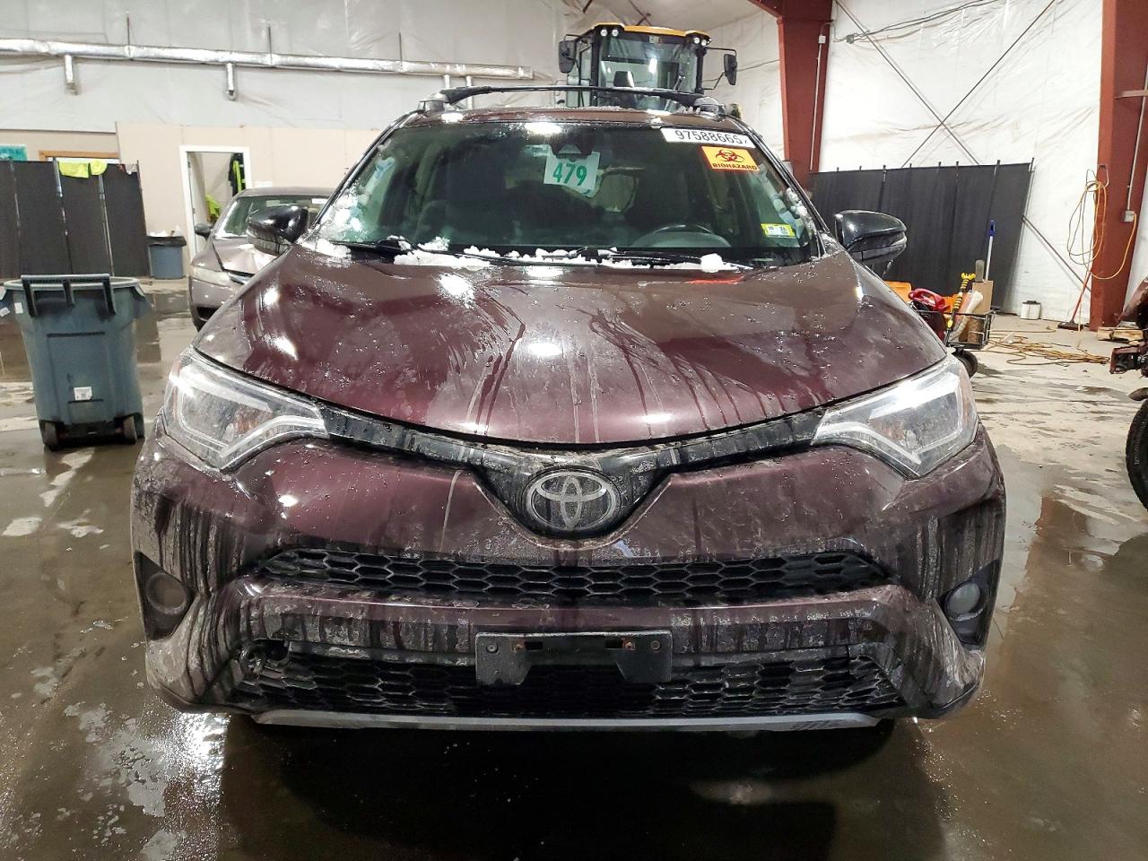 2017 TOYOTA RAV4 SE photo 5