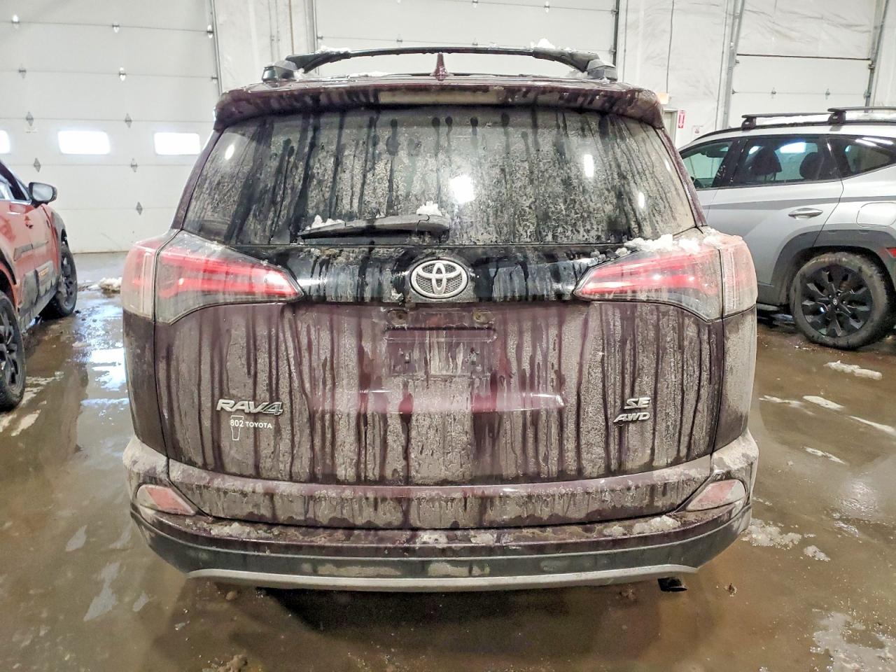 2017 TOYOTA RAV4 SE photo 6