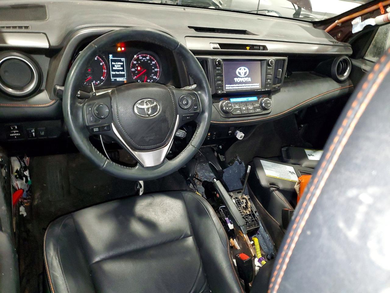 2017 TOYOTA RAV4 SE photo 8