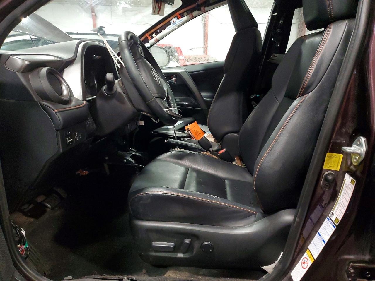 2017 TOYOTA RAV4 SE photo 7