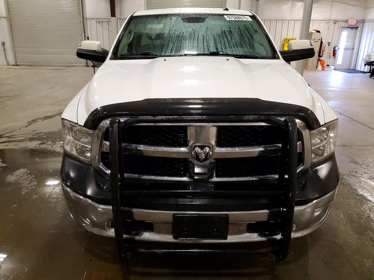 2017 RAM 1500 ST photo 13