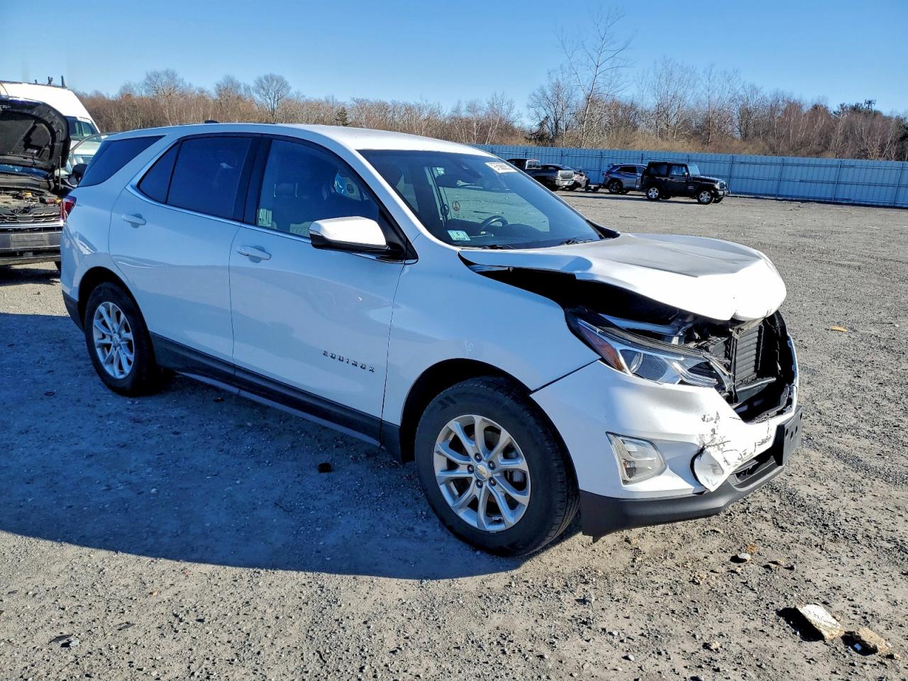 2019 CHEVROLET EQUINOX LT photo 4