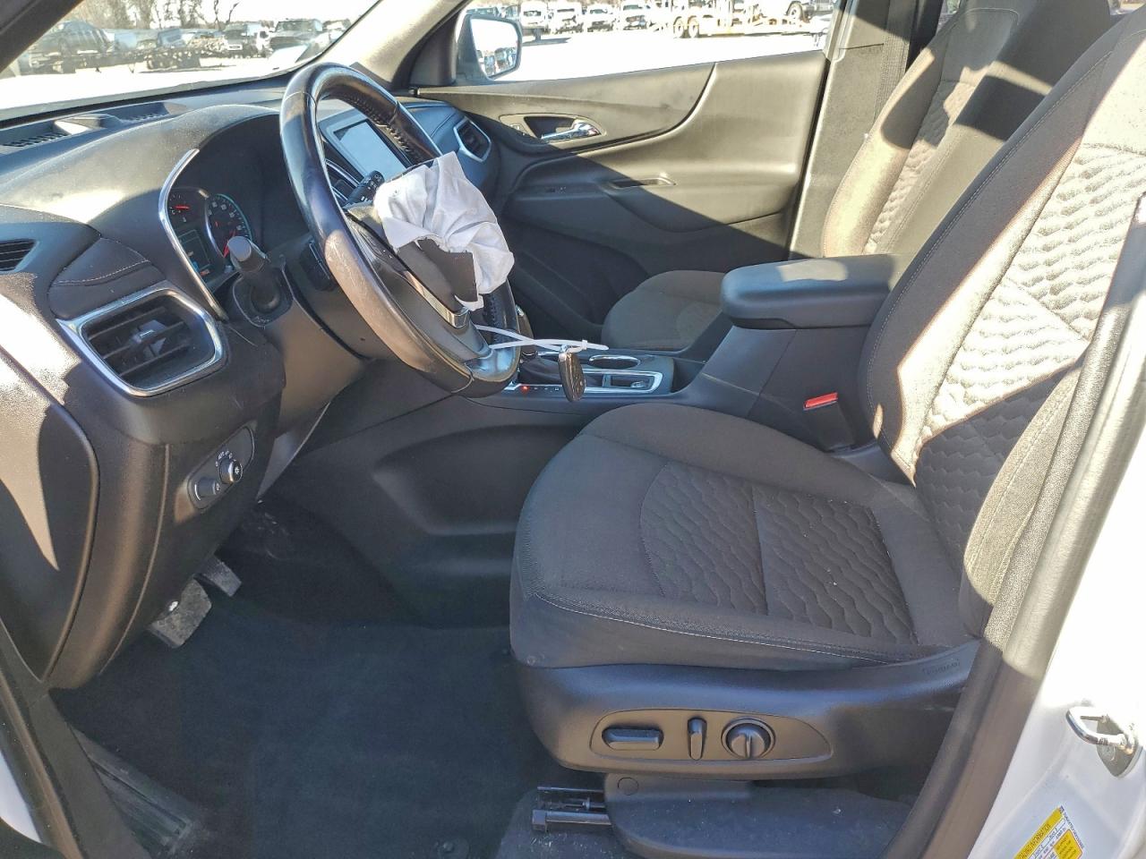 2019 CHEVROLET EQUINOX LT photo 7