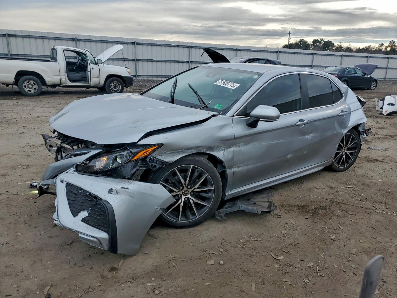2023 TOYOTA CAMRY