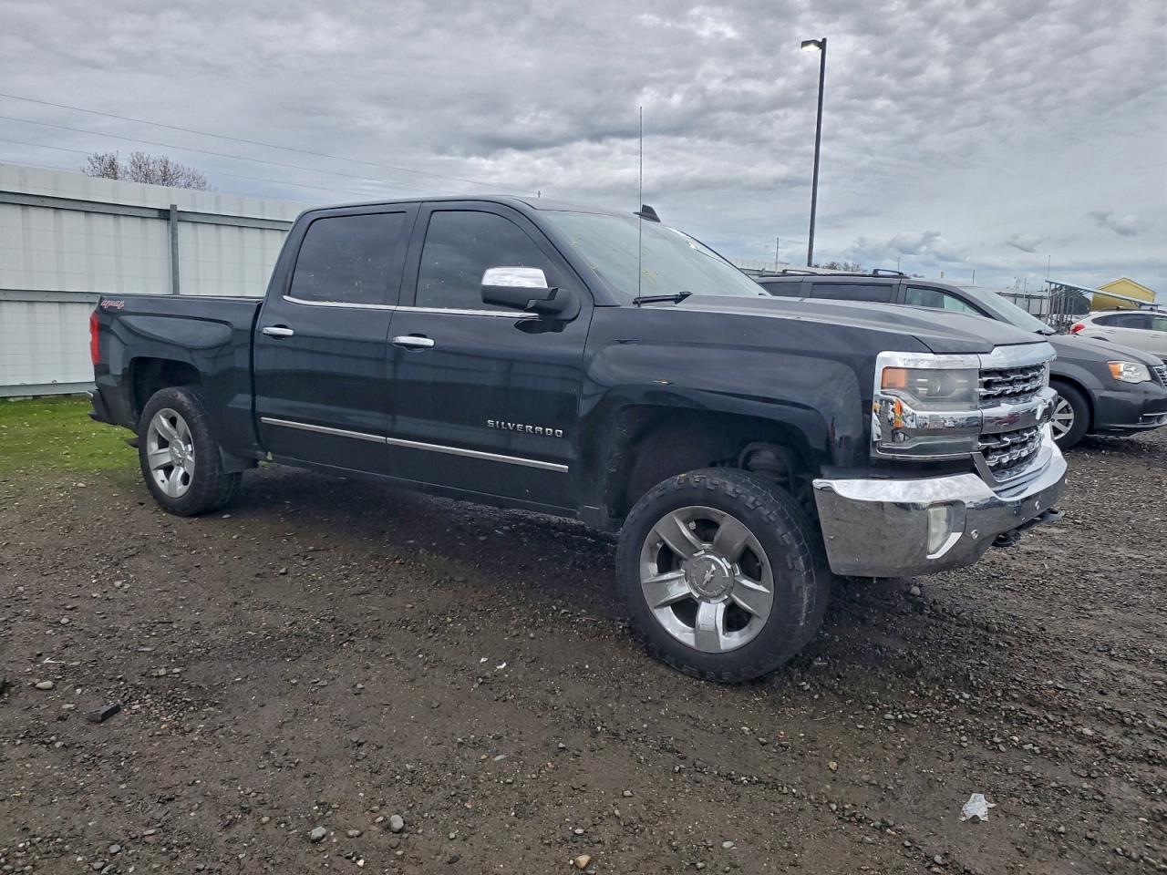 2016 CHEVROLET SILVERADO K1500 LTZ photo 4