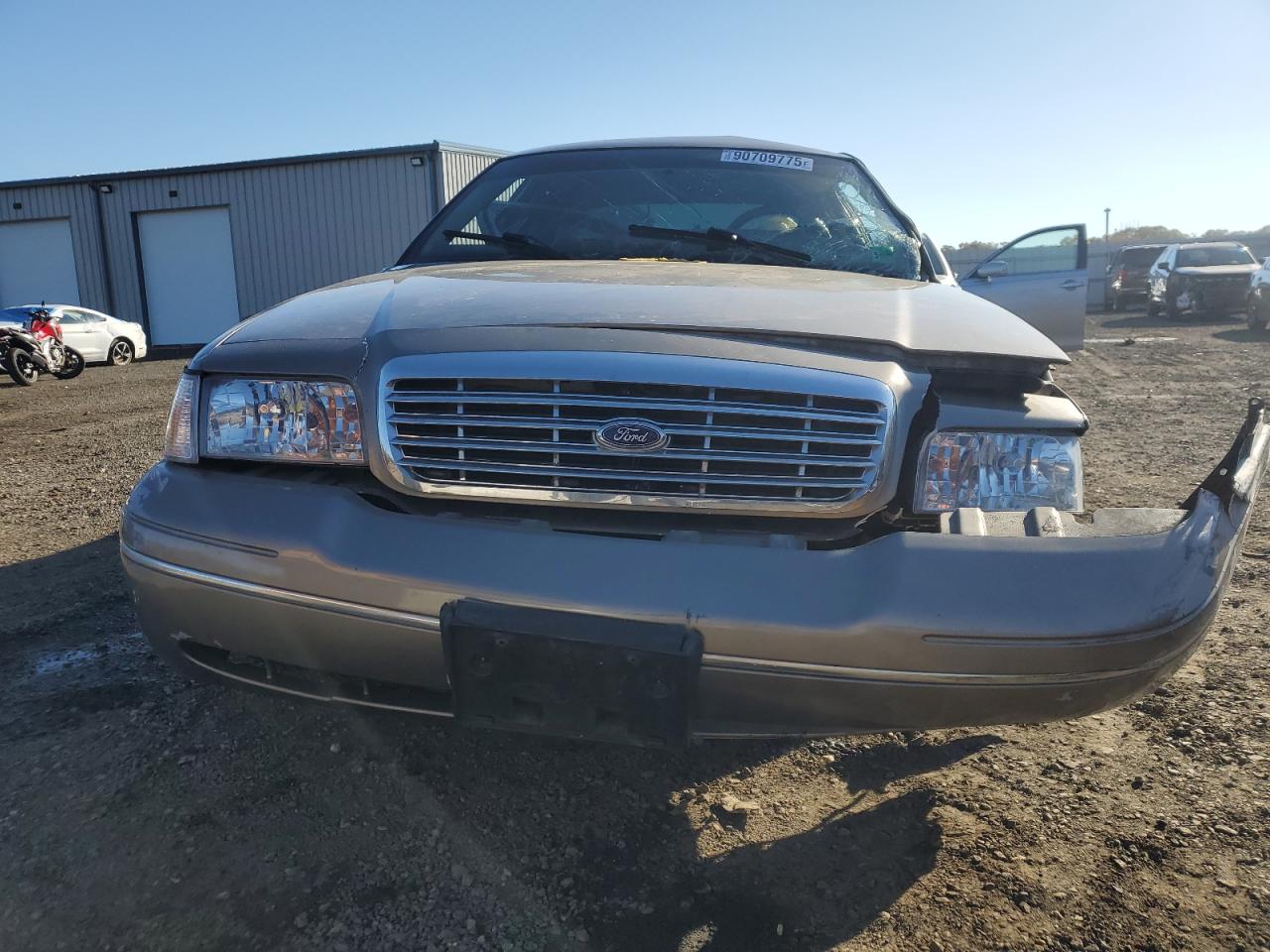 2002 FORD CROWN VICTORIA photo 5