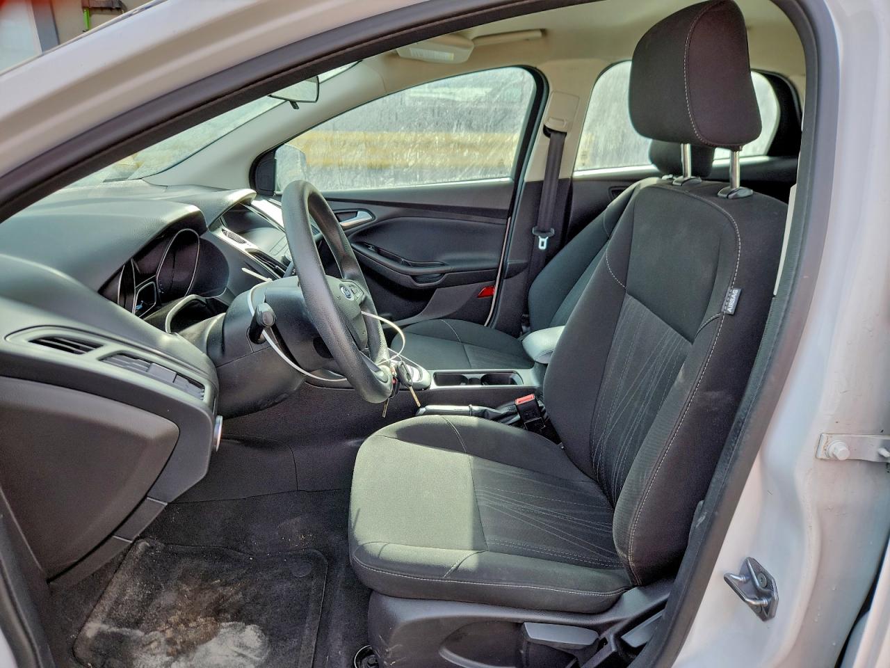 2018 FORD FOCUS SE photo 7