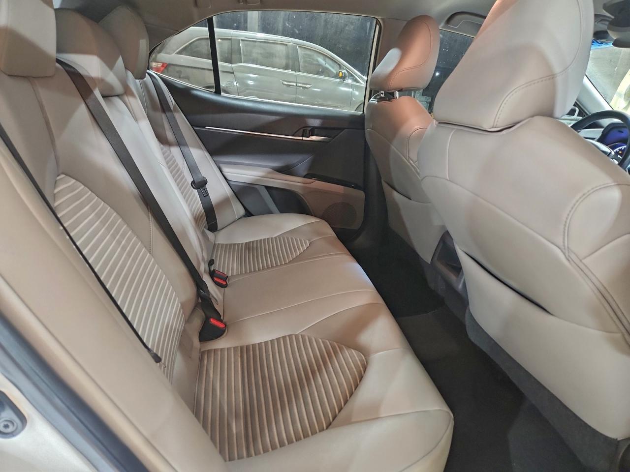 2018 TOYOTA CAMRY L photo 10