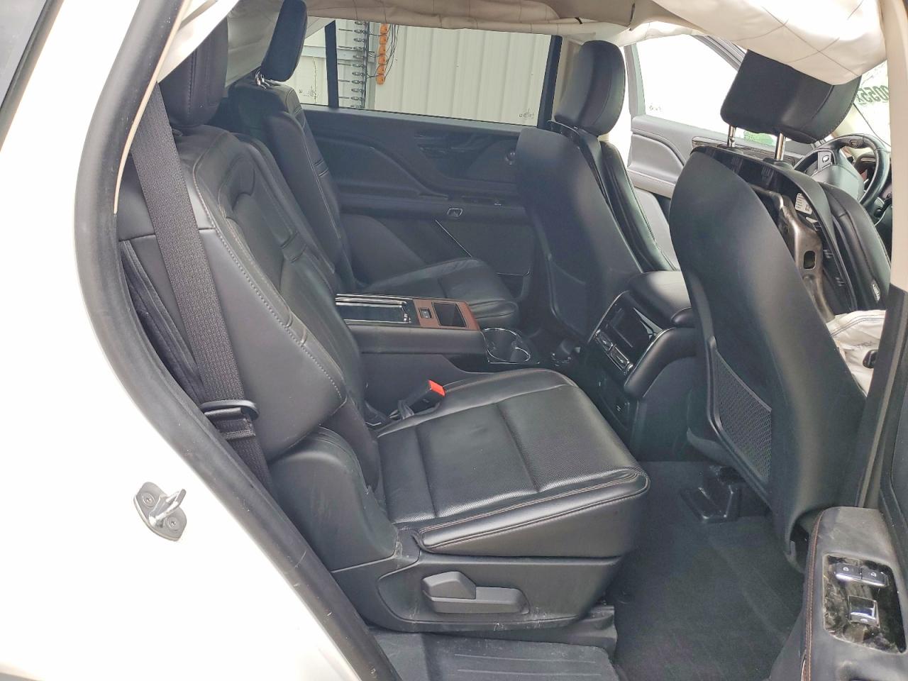 2021 LINCOLN AVIATOR RESERVE photo 11