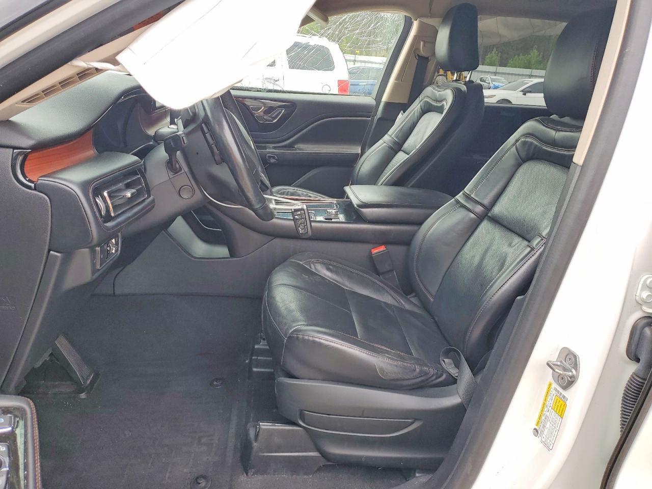 2021 LINCOLN AVIATOR RESERVE photo 7