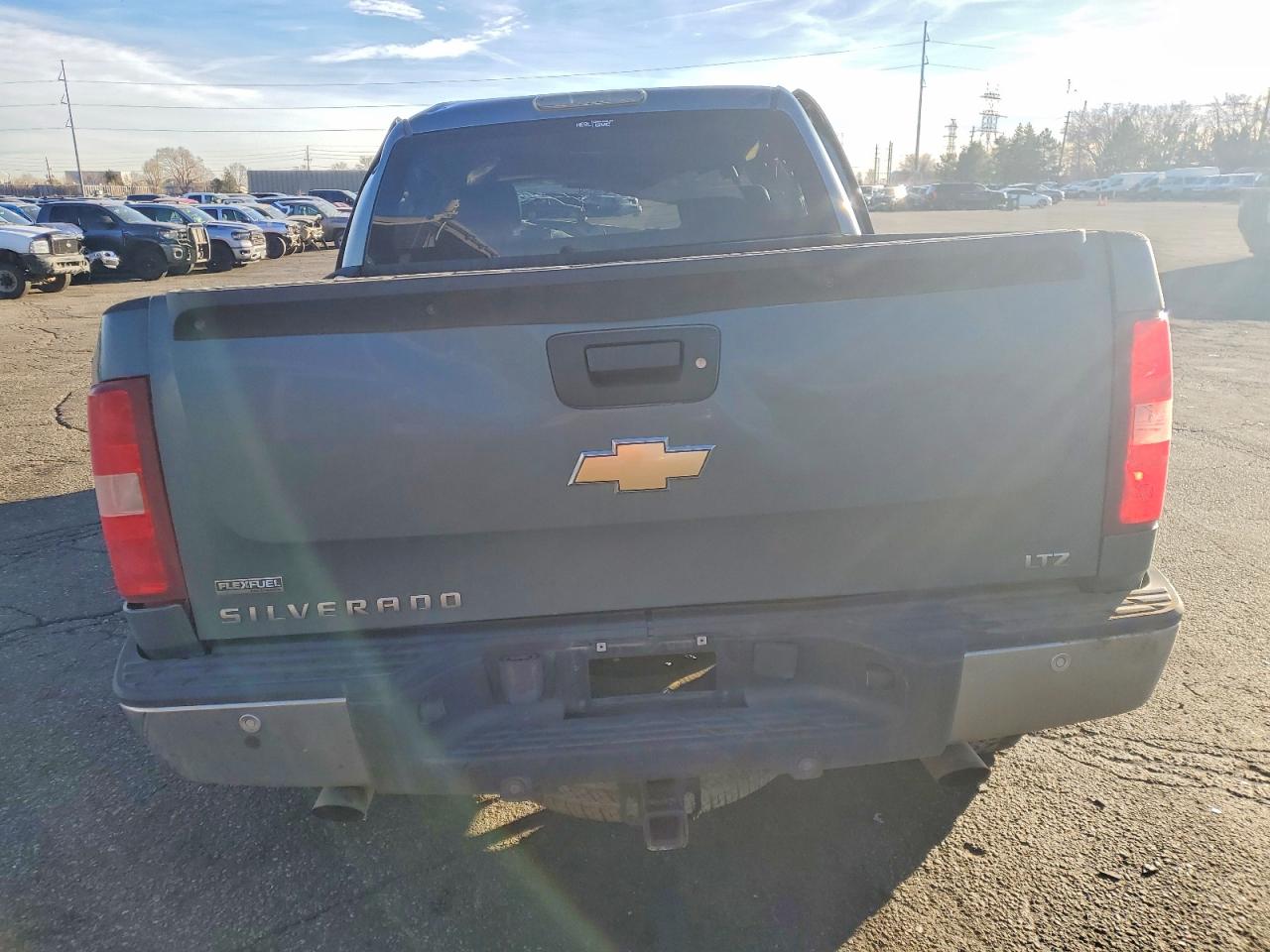 2009 CHEVROLET SILVERADO K1500 LTZ photo 6