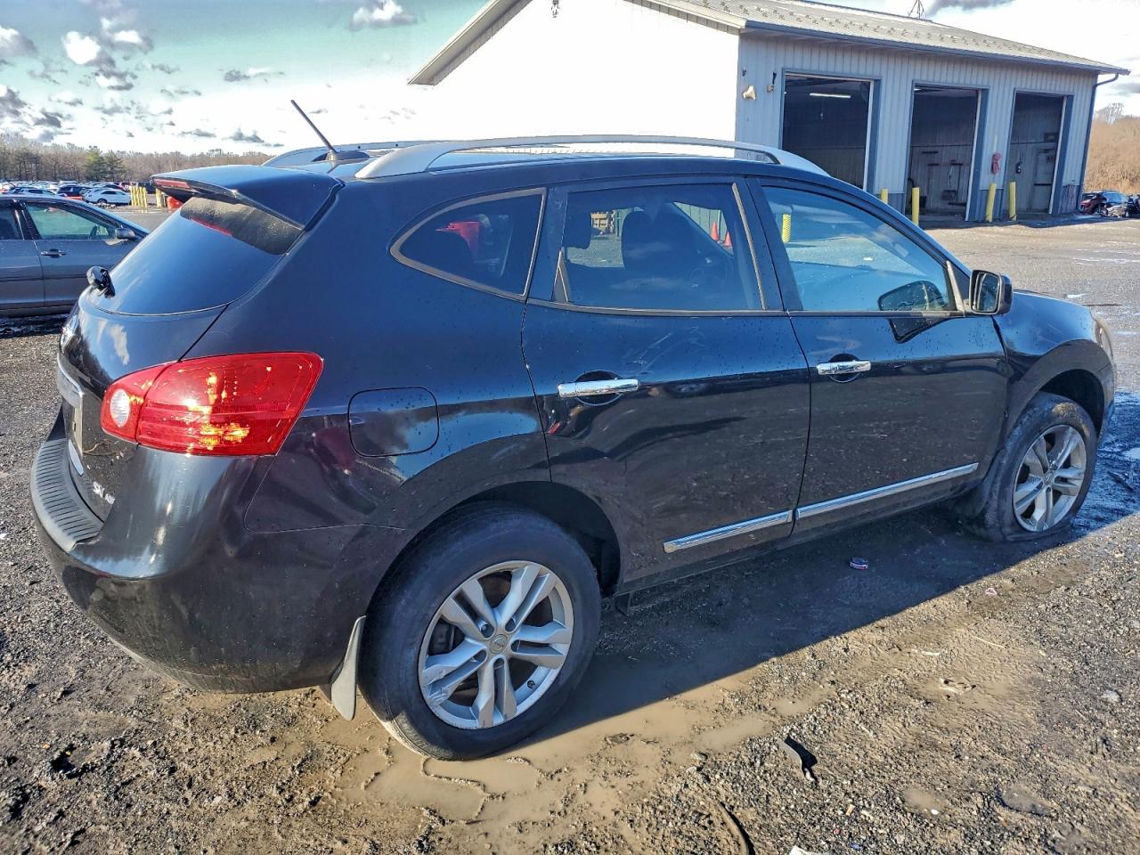 2013 NISSAN ROGUE S photo 3