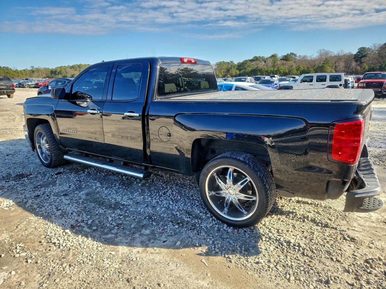2014 CHEVROLET SILVERADO C1500 LT photo 2