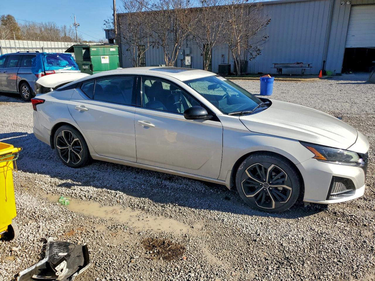 2024 NISSAN ALTIMA SR photo 4