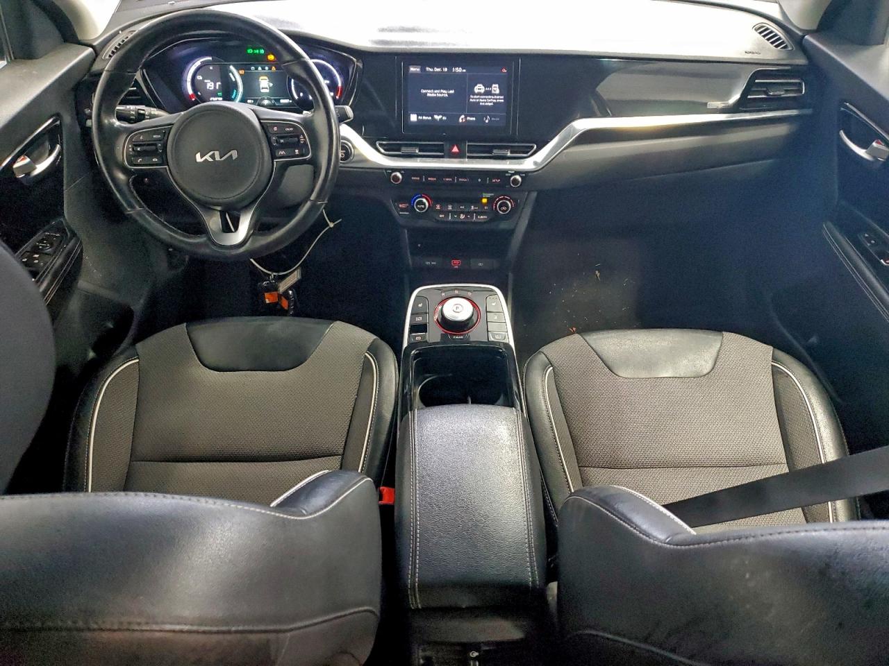 2022 KIA NIRO S photo 8