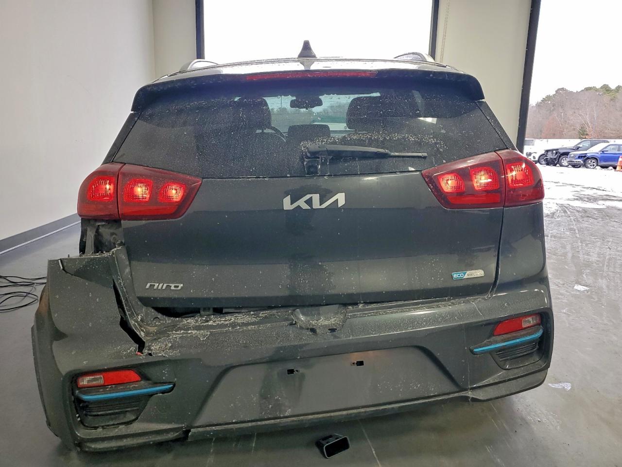 2022 KIA NIRO S photo 6
