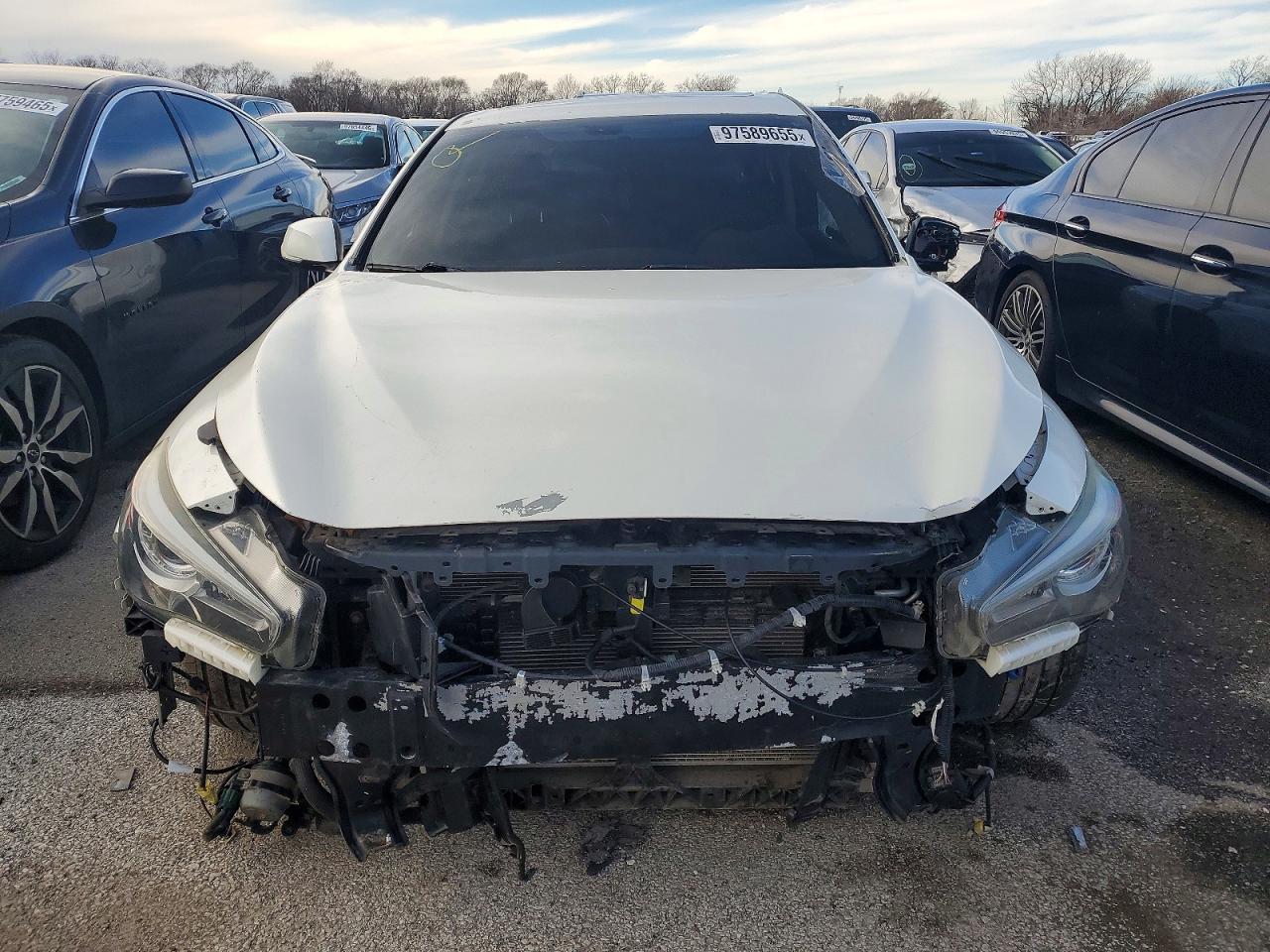 2018 INFINITI Q50 LUXE photo 5