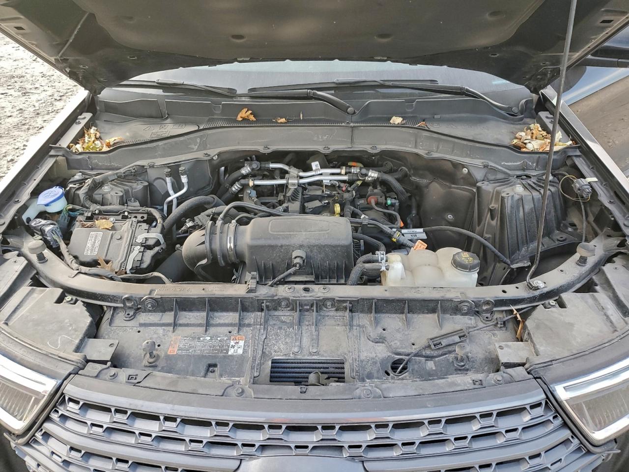 2023 FORD EXPLORER XLT photo 21