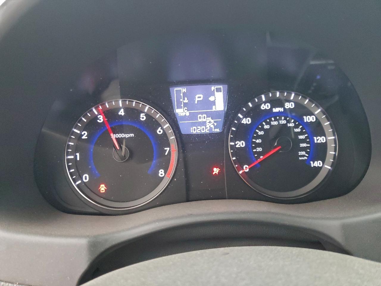 2016 HYUNDAI ACCENT SE photo 9
