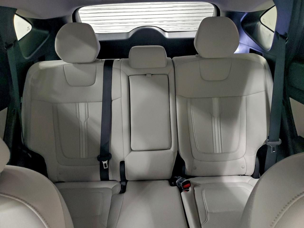 2025 HYUNDAI TUCSON SEL photo 10