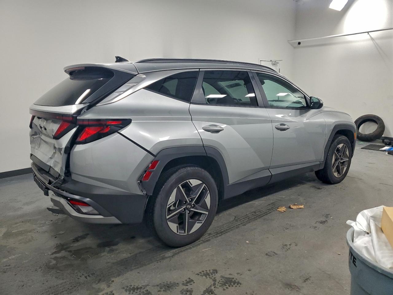 2025 HYUNDAI TUCSON SEL photo 3