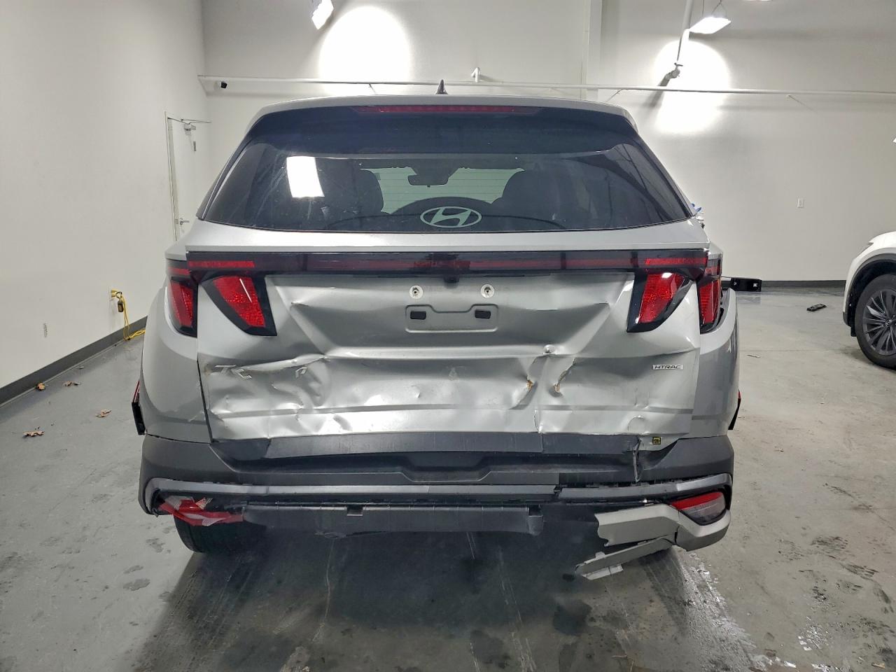 2025 HYUNDAI TUCSON SEL photo 6