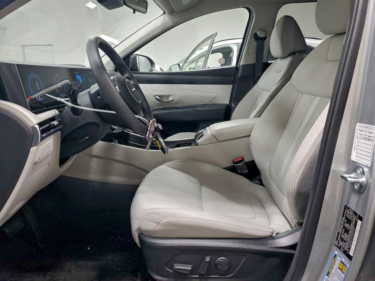 2025 HYUNDAI TUCSON SEL photo 7