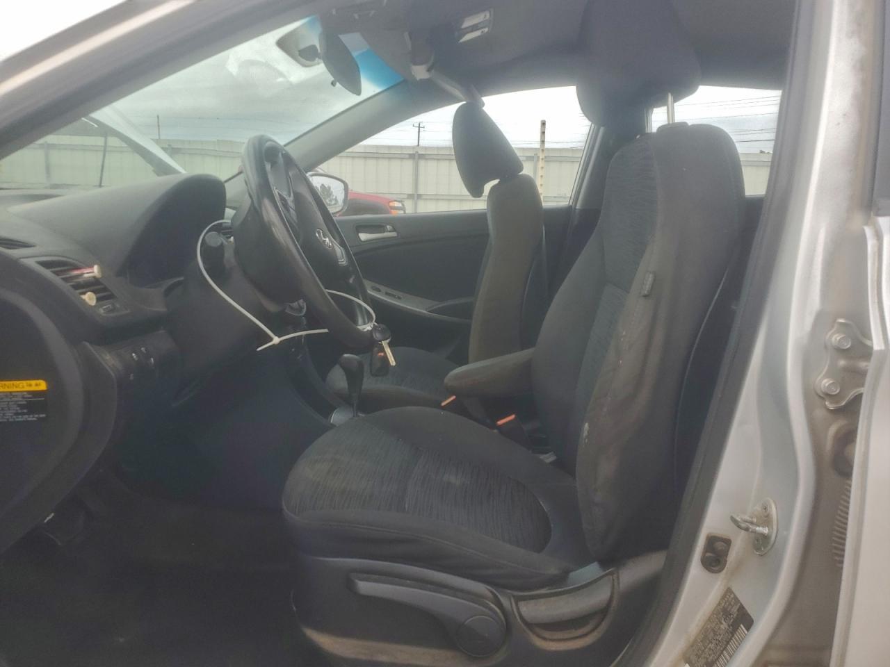 2015 HYUNDAI ACCENT GS photo 7