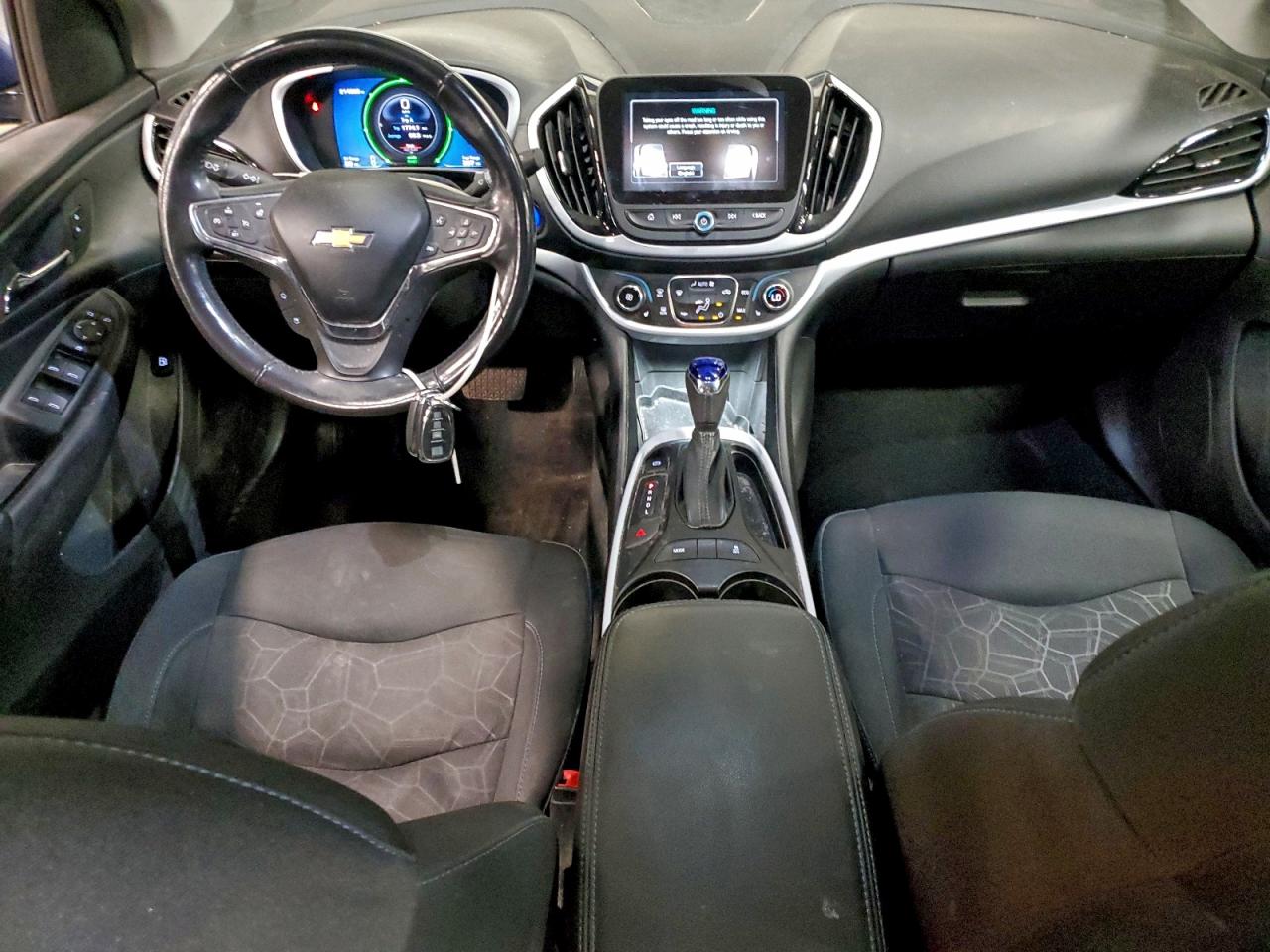 2017 CHEVROLET VOLT LT photo 8