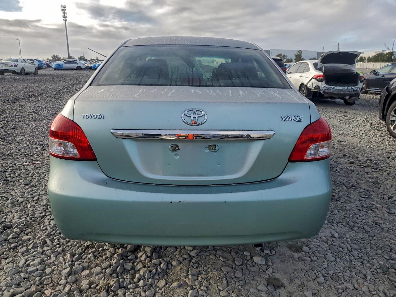 2008 TOYOTA YARIS photo 6