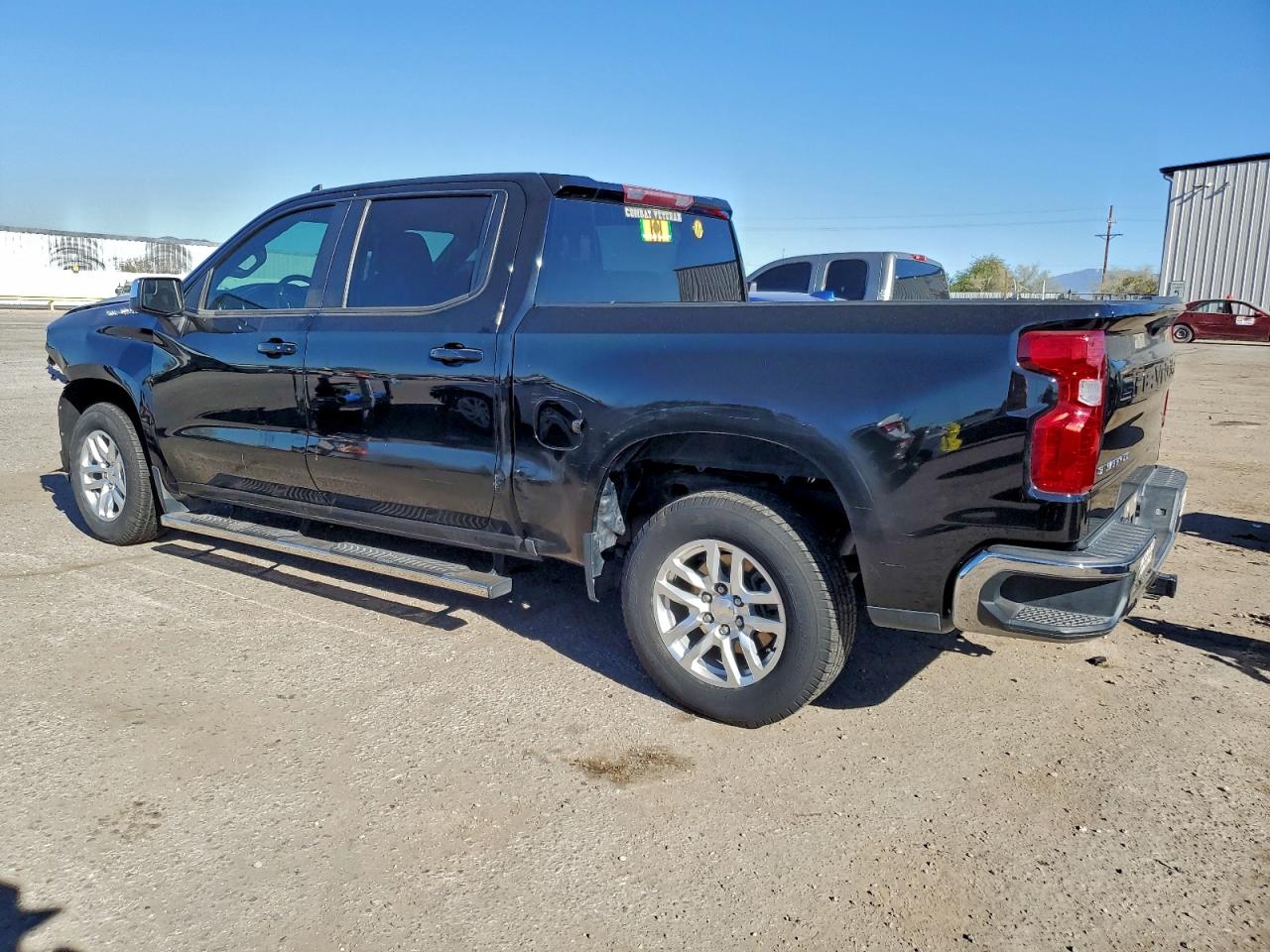 2021 CHEVROLET SILVERADO C1500 LT photo 2