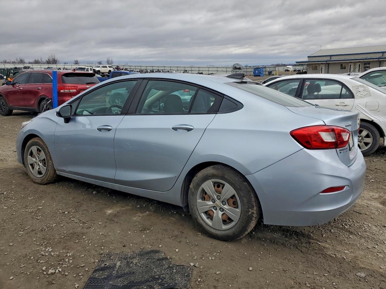 2017 CHEVROLET CRUZE LS photo 2