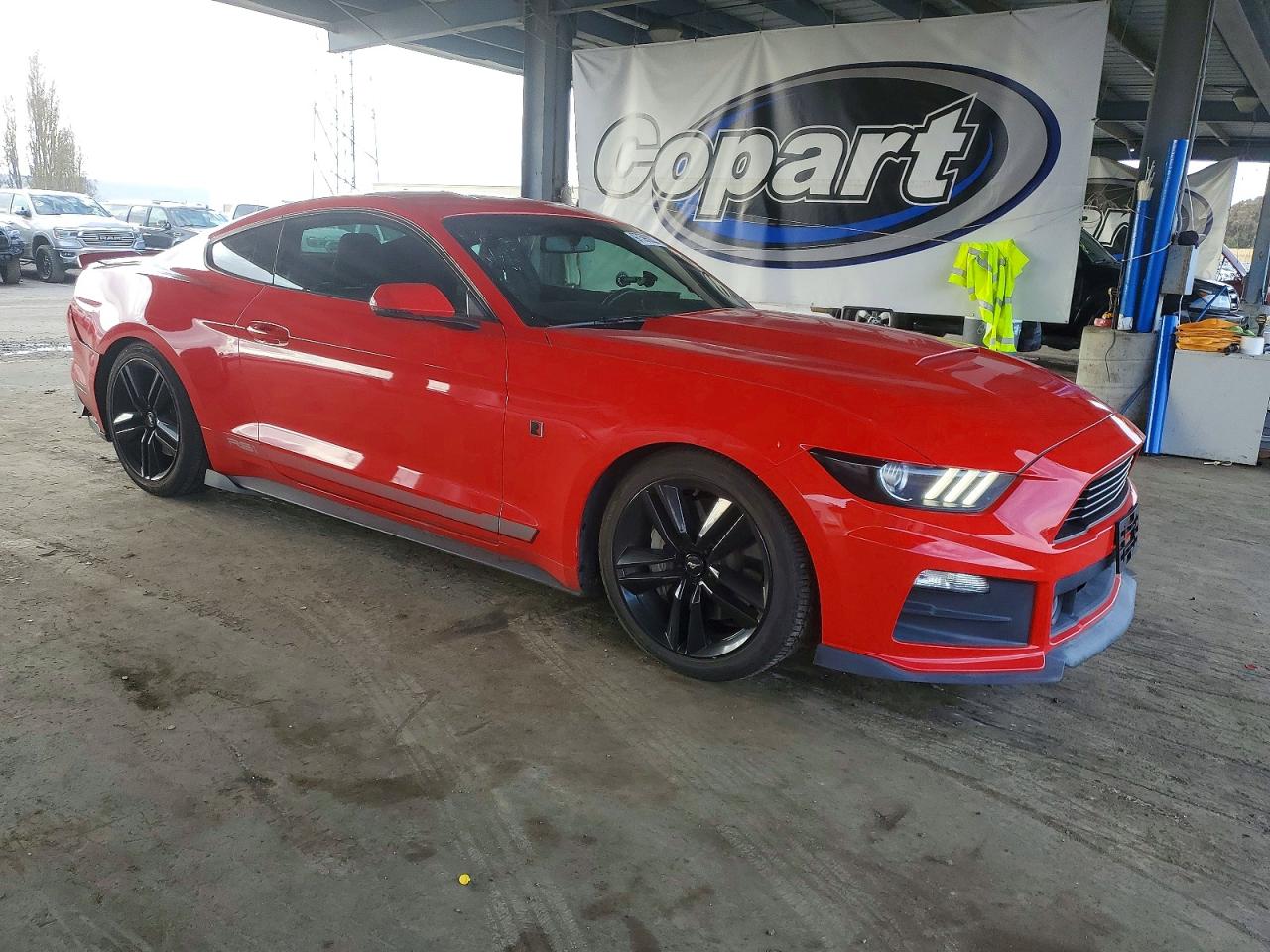 2015 FORD MUSTANG photo 4