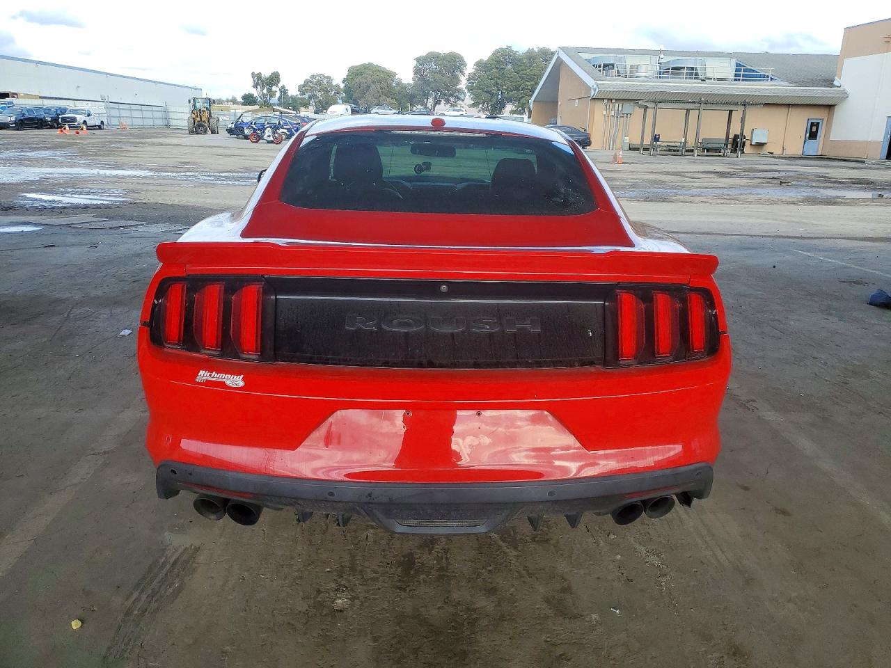 2015 FORD MUSTANG photo 6