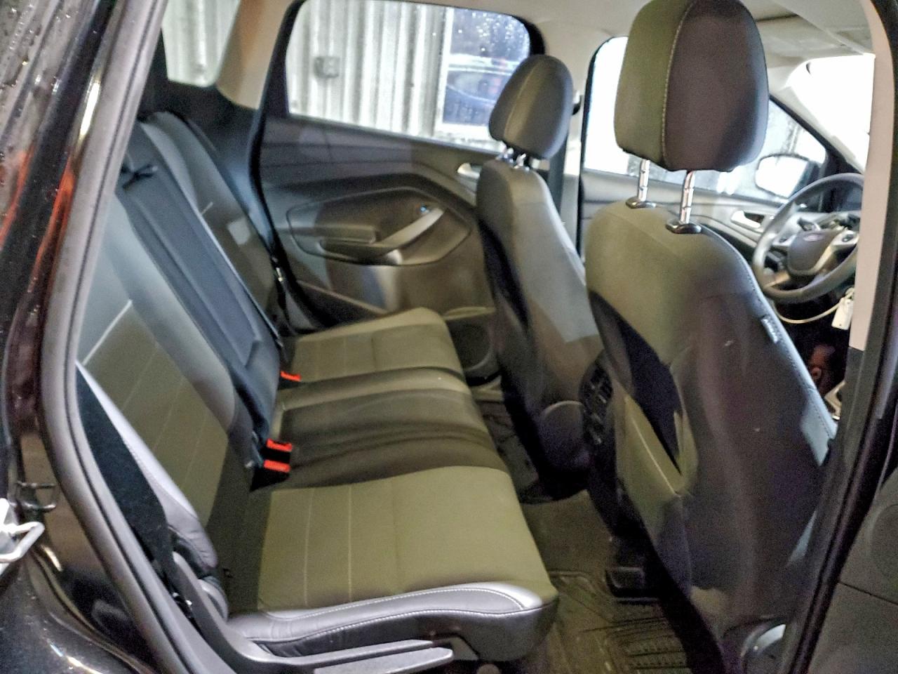 2015 FORD ESCAPE SE photo 11