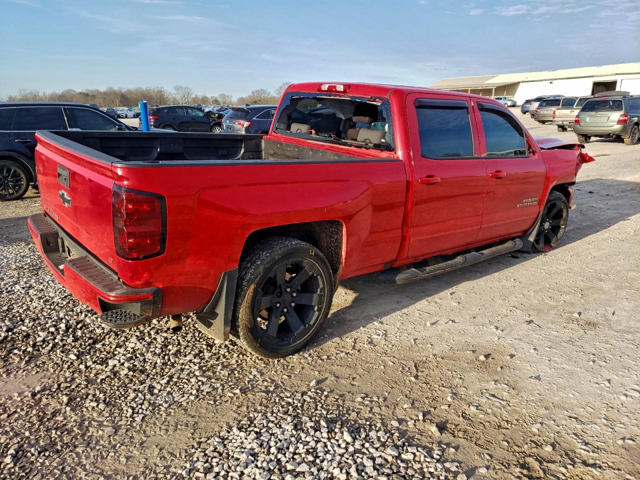 2016 CHEVROLET SILVERADO K1500 LT photo 3