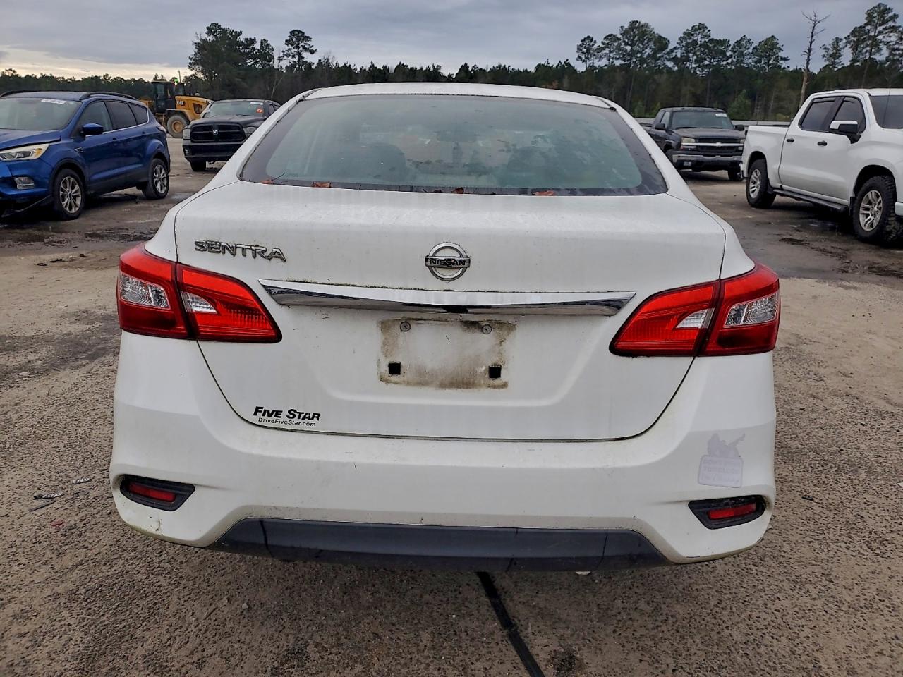 2016 NISSAN SENTRA S photo 6
