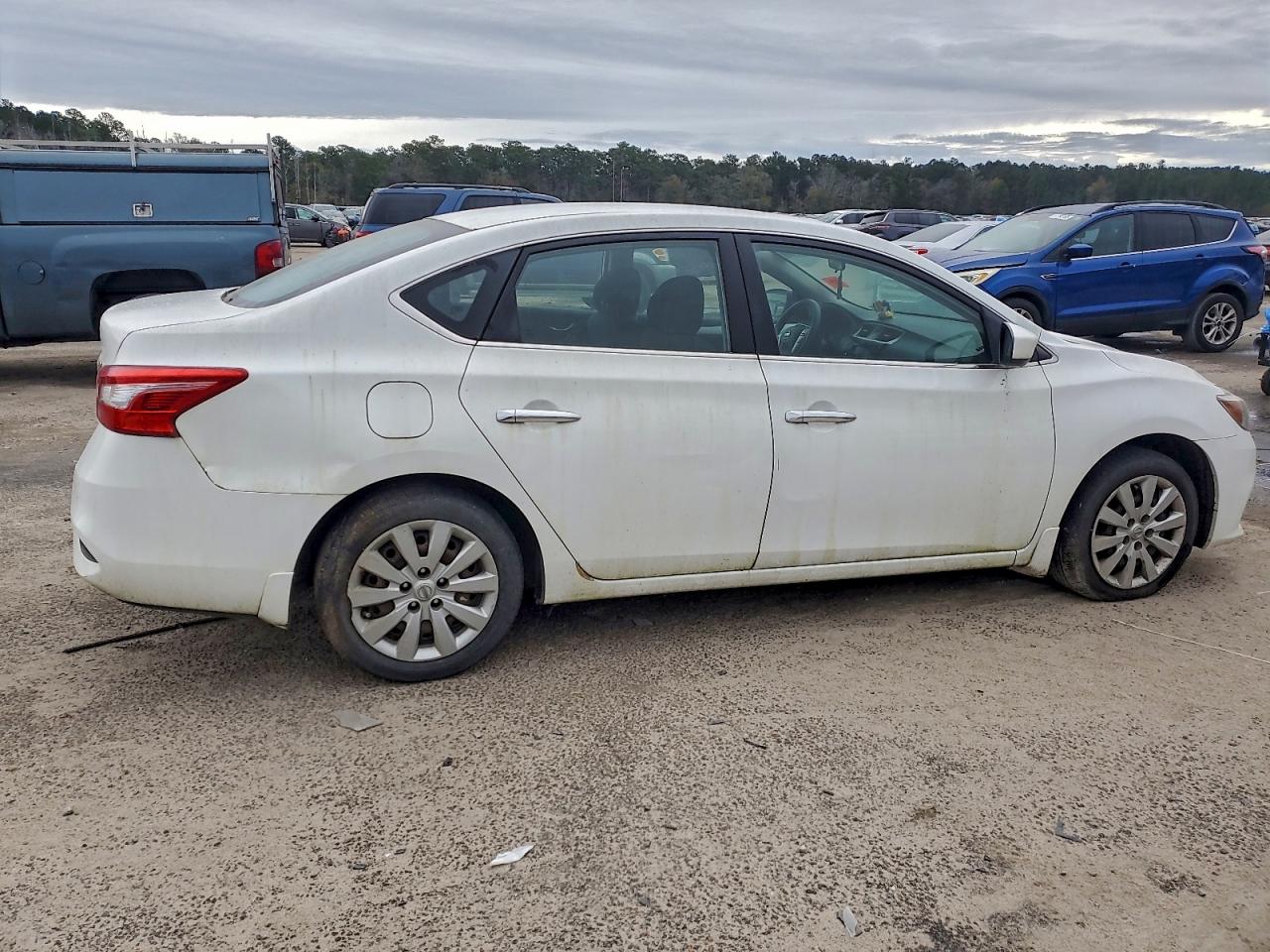 2016 NISSAN SENTRA S photo 3