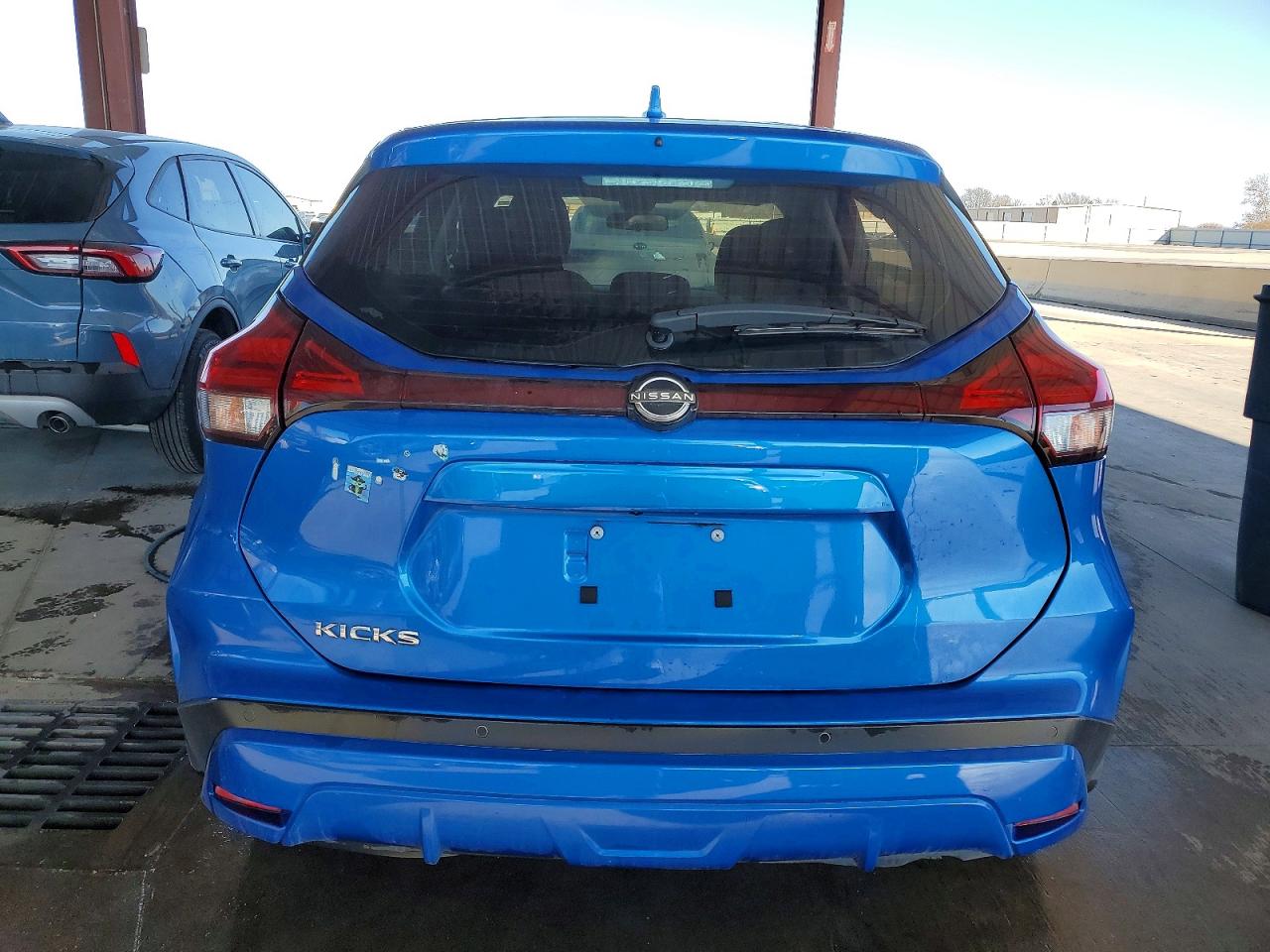 2023 NISSAN KICKS S photo 6