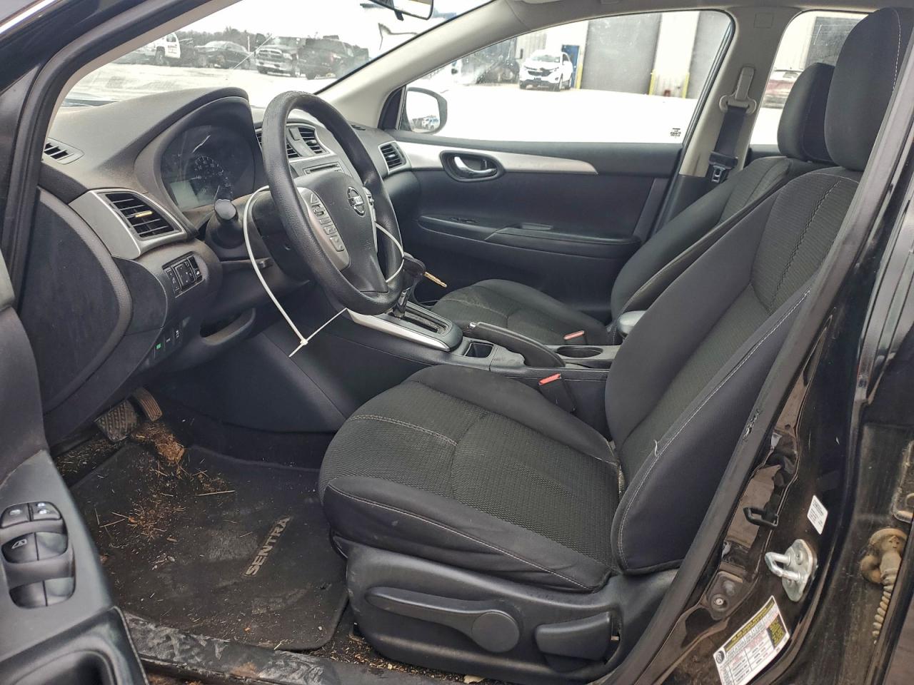 2016 NISSAN SENTRA S photo 7