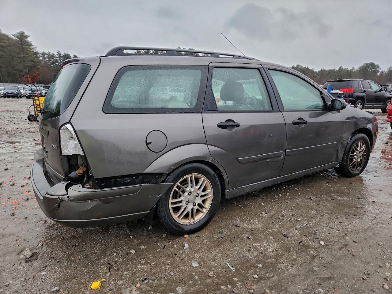 2006 FORD FOCUS ZXW photo 3